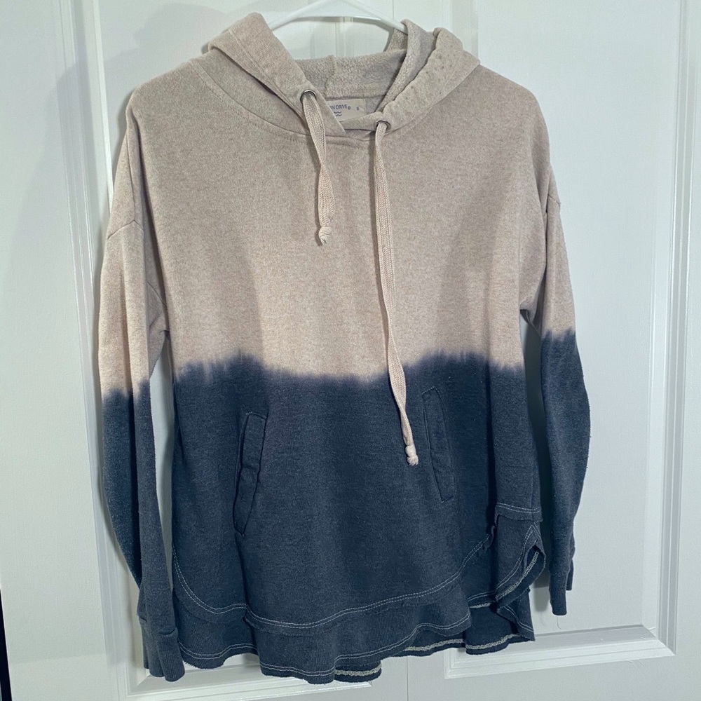 Cute Dip Dyed Sweatshirt